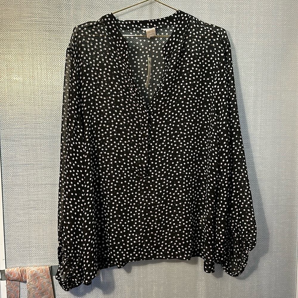 NWT Chico’s Size 3 /XL Black & White Polka Dot Bishop Sleeve Top Blouse Women’s